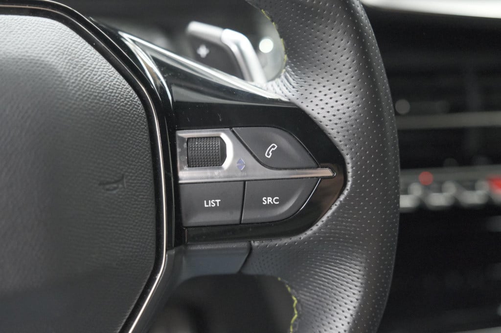 Peugeot 2008 puretech 130 eat8 gt | 360 camera | adaptieve cruise control |