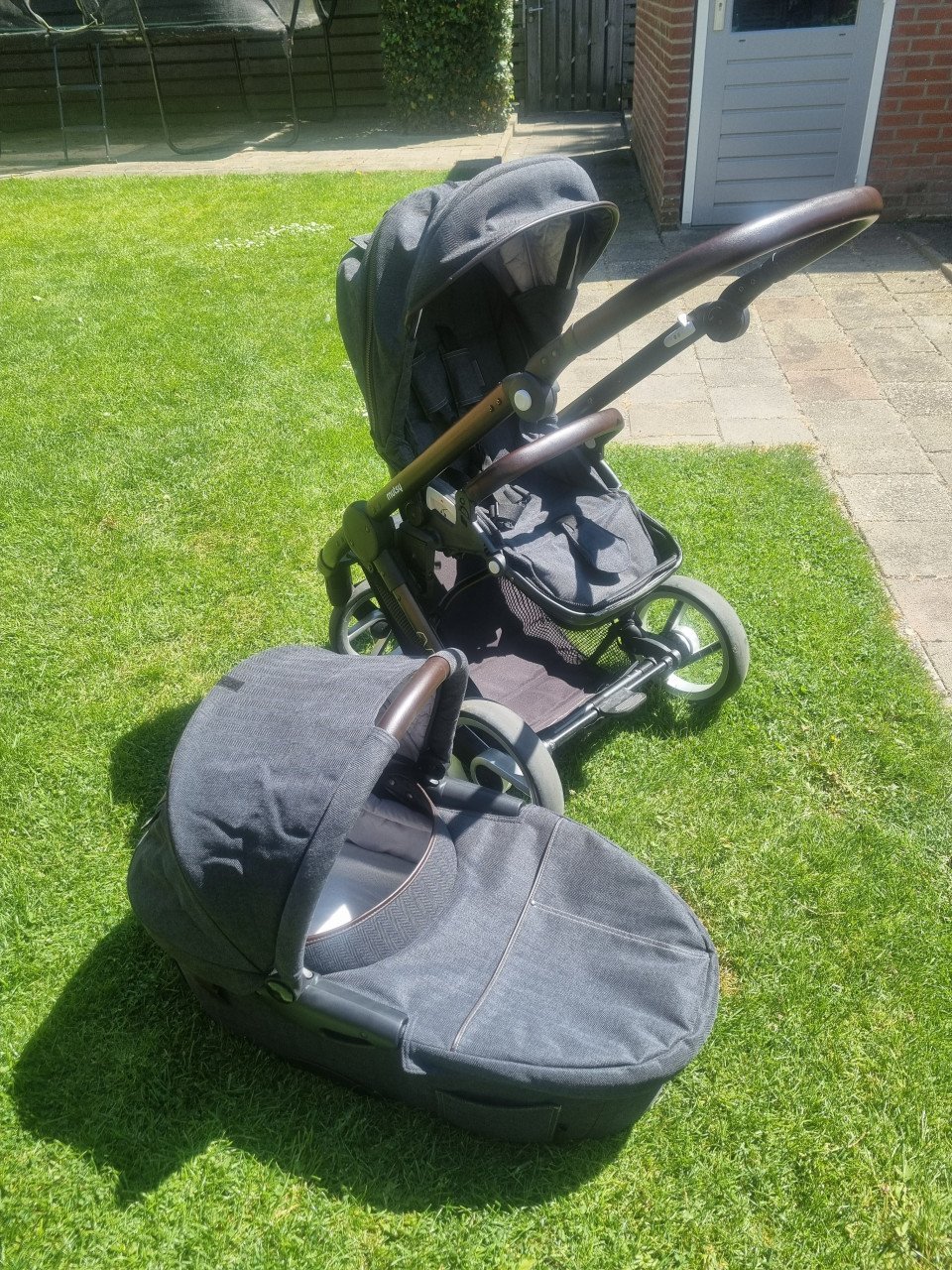 Complete 3 in 1 kinderwagen, netjes onderhouden