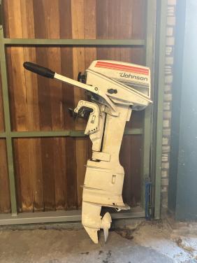 Johnson 7,5 pk 2 tact buitenboordmotor