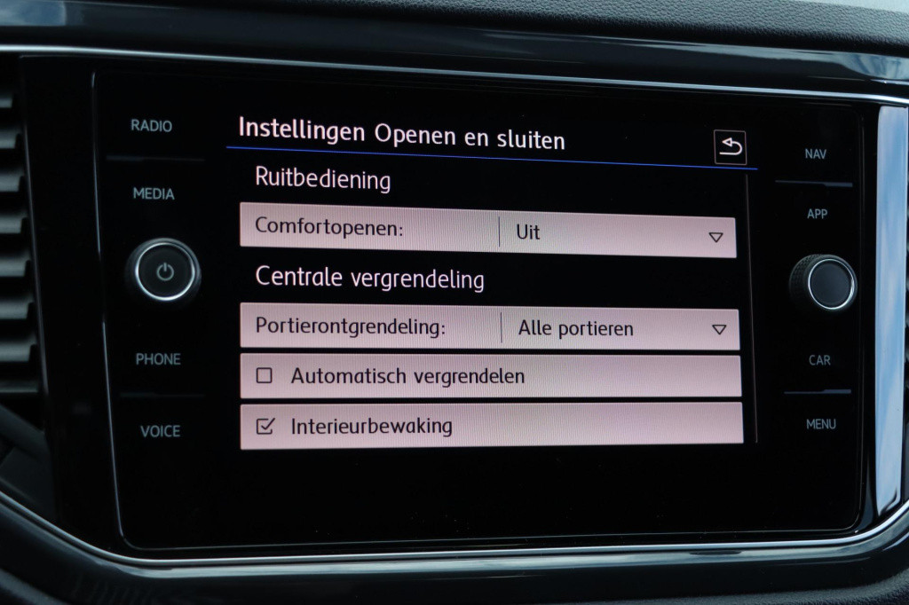 Volkswagen T-roc 1.5 tsi sport 150pk dsg7