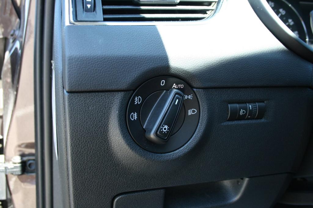 Skoda Octavia combi 1.6 tdi greentech ambition
