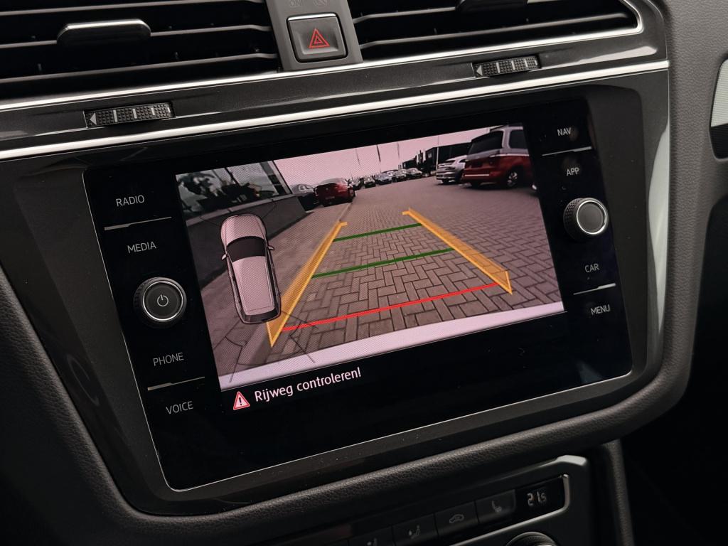 Volkswagen Tiguan 2.0 tsi 4motion r-line 220pk | acc | pano | stoelmassage 