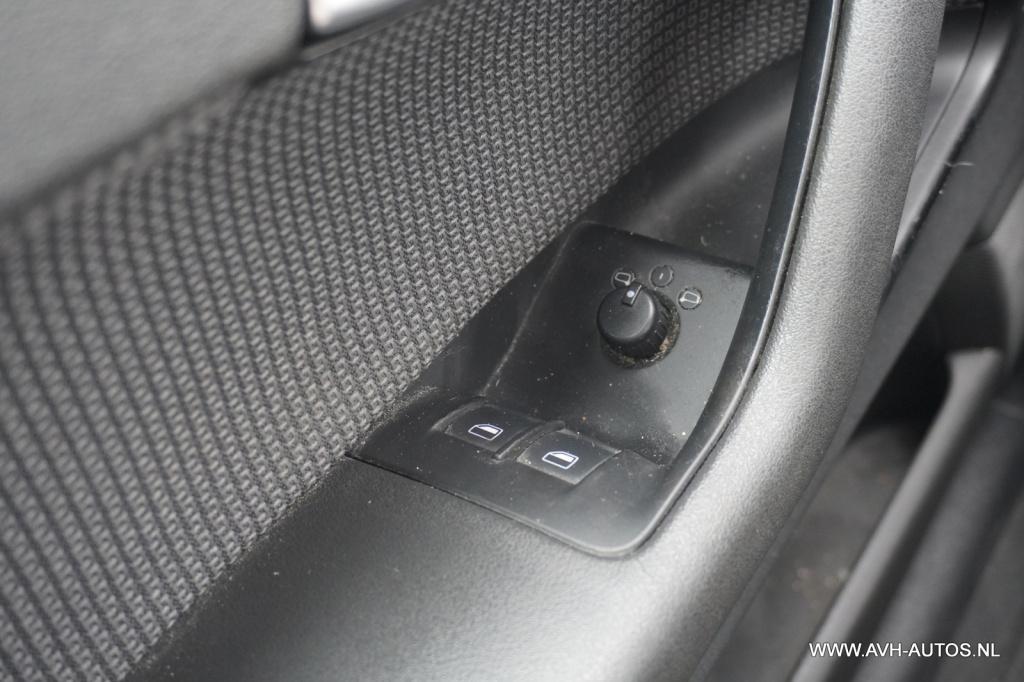 Audi A3 1.6 attraction