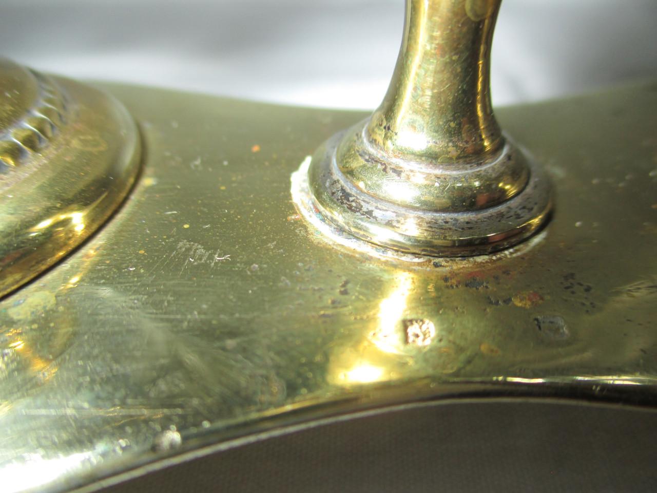 Zeer mooi kristallen dubbel zoutvat , afgewerkt met parelrand aan de voet