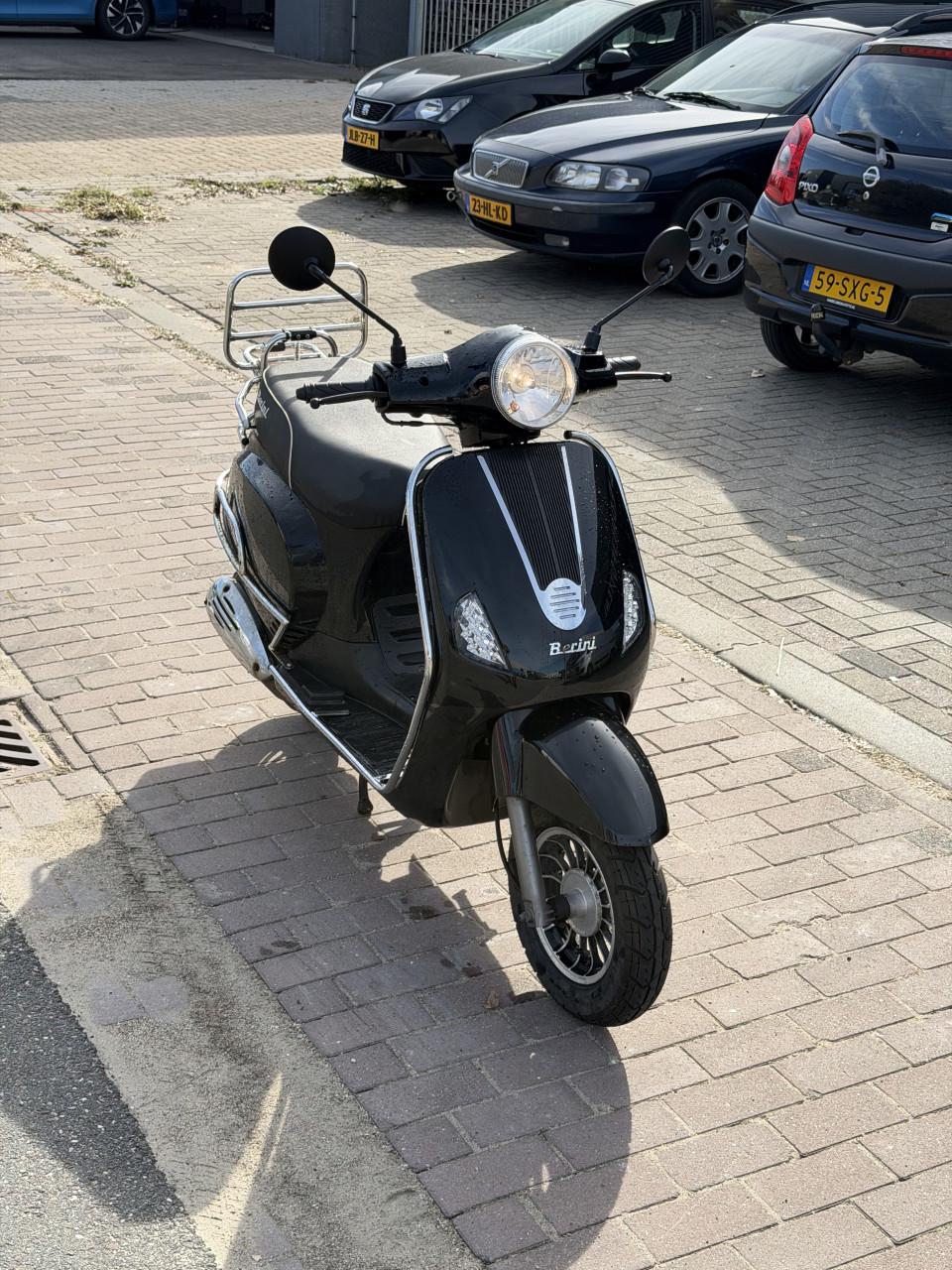 Berini Napoli scooter Bromscooter 45 km/u – 2017 – 5100 km