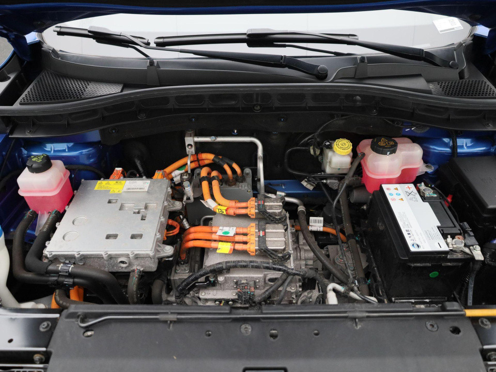 MG Zs-ev luxury 45 kwh | automaat | panoramadak | lederen bekleding | achte