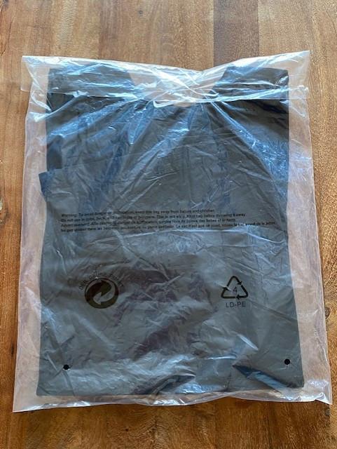 Nieuw | Zusss t-shirt met ronde hals zwart | maat S