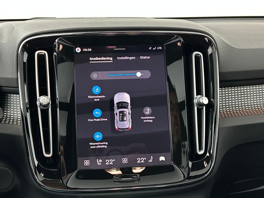 Volvo Ex40 extended range ultra dark europa