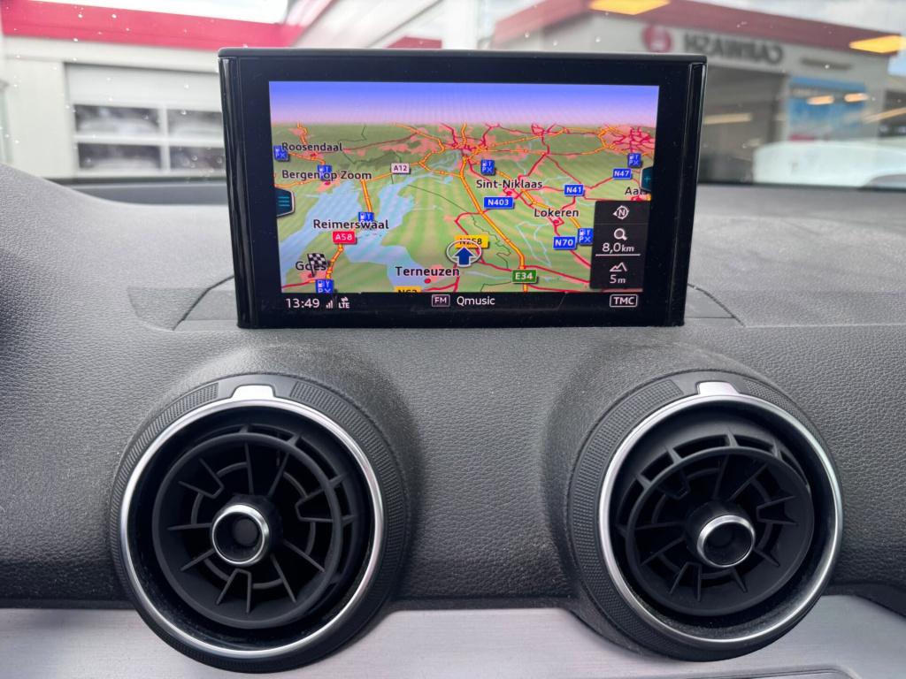 Audi Q2 30 tfsi sport