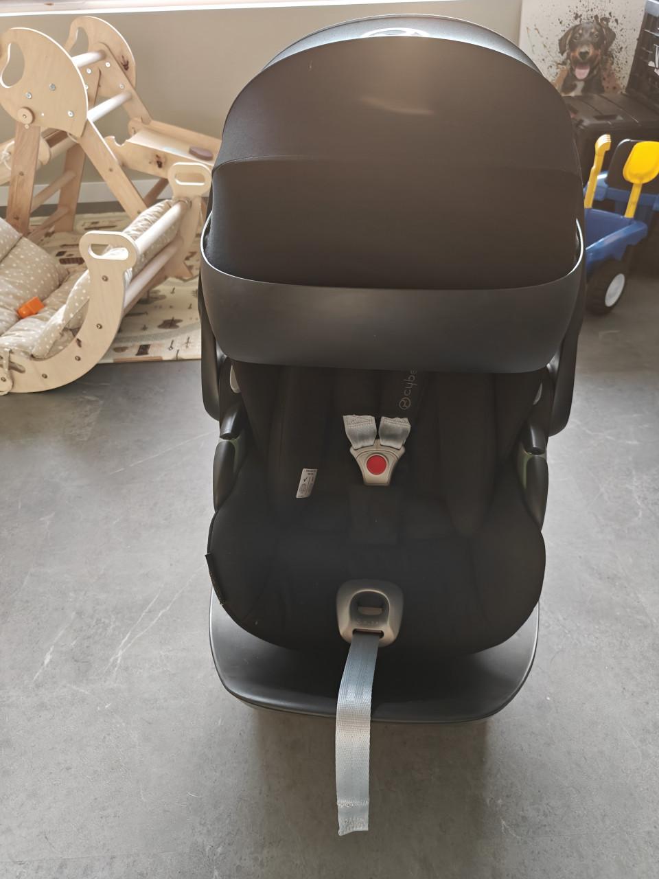 Cybex maxi cosi + isofix 360 base