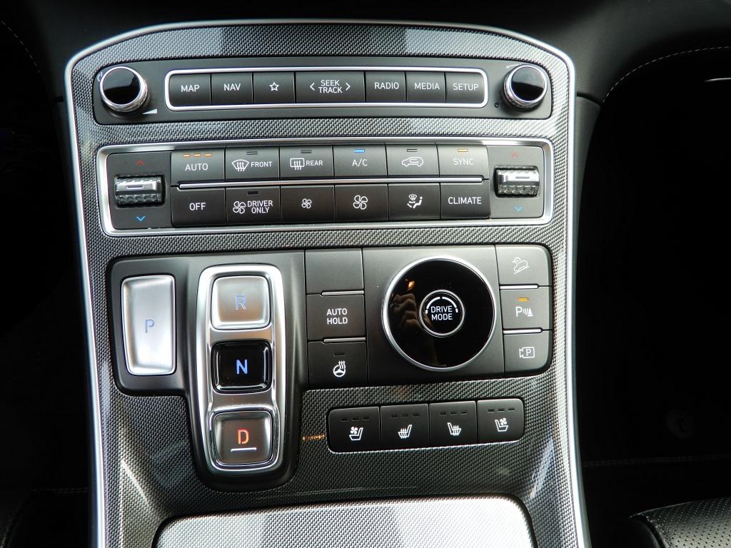 Hyundai Santa Fe 1.6 t-gdi hev premium | trekhaak 1650kg! | leder | elek. k