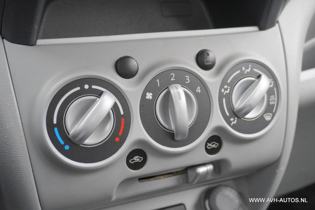 Nissan Pixo 1.0 acenta