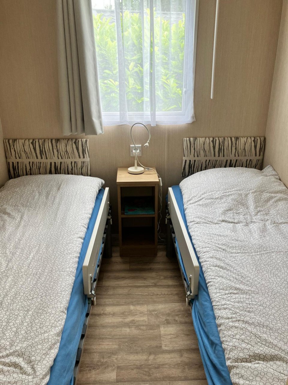 Te huur caravan direct aan zee en natuurgebied  "Het Zwin"