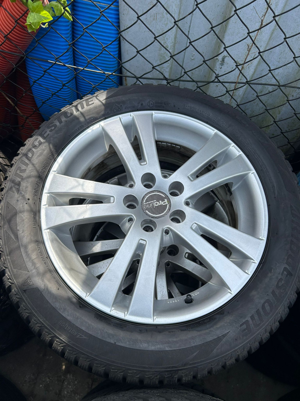 PROLINE ALUMINIUM VELGEN ''16'' MET BRIDGESTONE ALL SEASON BANDEN
