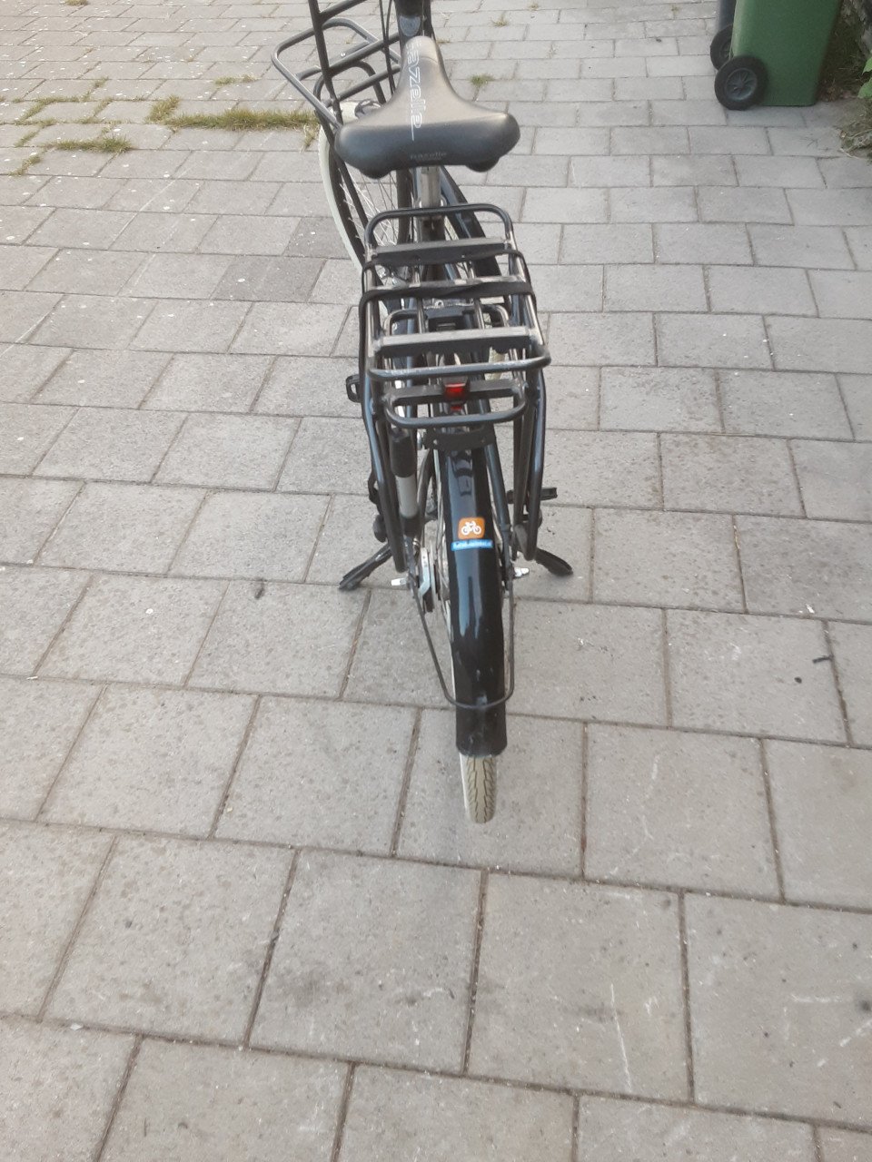 Te koop, mooie 28inch aluminium damesfiets  100€