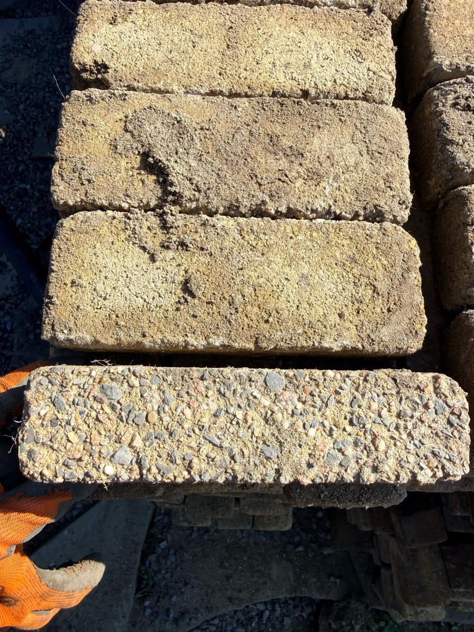 Stenen (sierstenen voor bijv. een padje of terras)