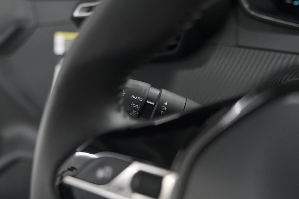 Peugeot 208 ev active pack 50 kwh | apple carplay | parkeersensoren | navig