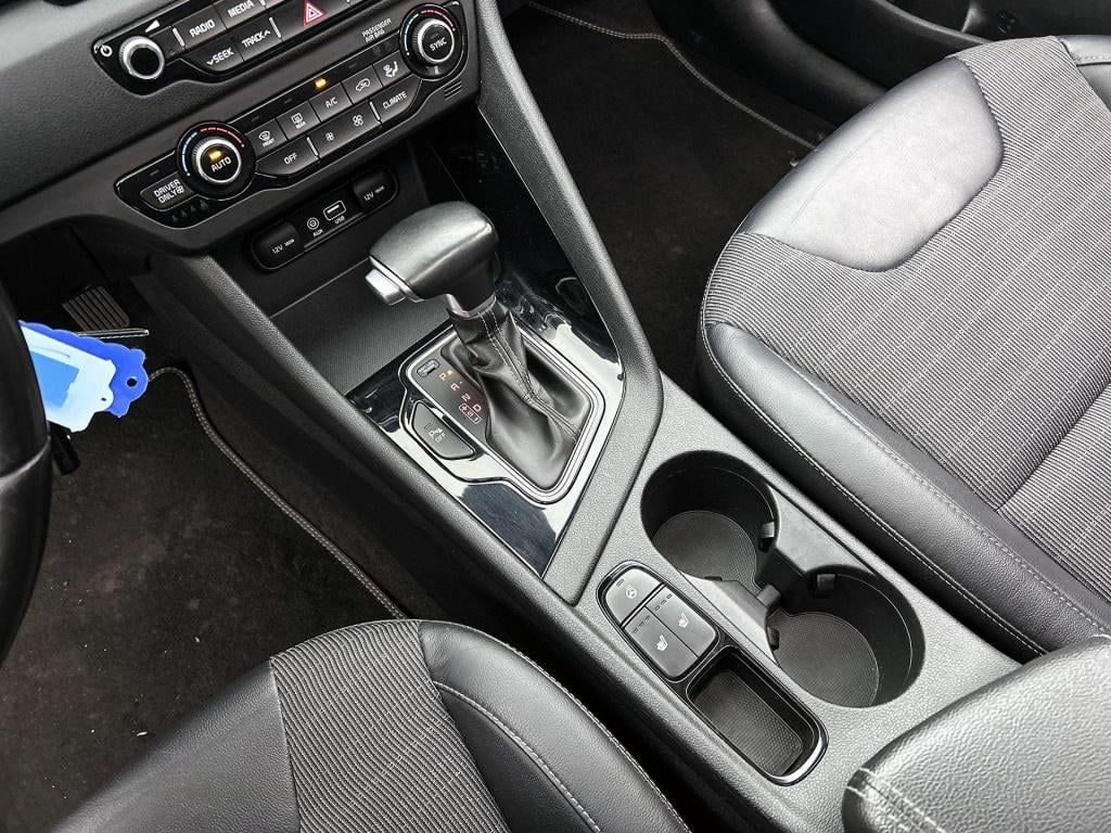 Kia Niro 1.6 gdi hybrid edition | automaat | schuif-/kanteldak | apple carp