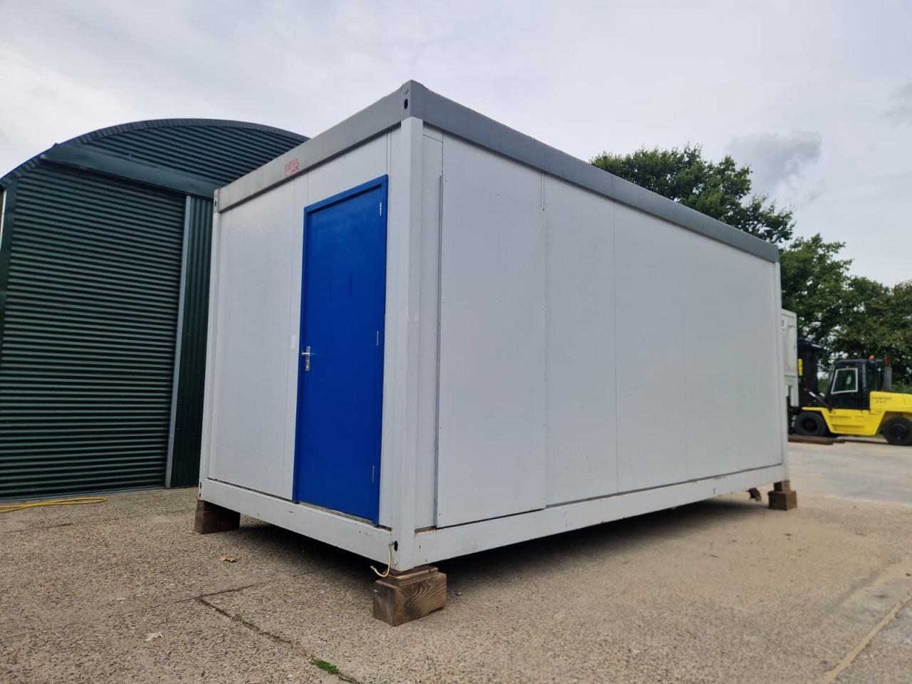 Toiletunit 6x3 meter – geïsoleerd – direct beschikbaar