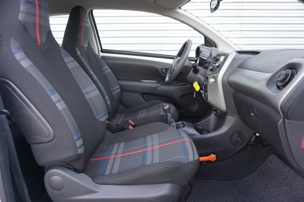 Peugeot 108 1.0 vti active airco / elektr. ramen / nap