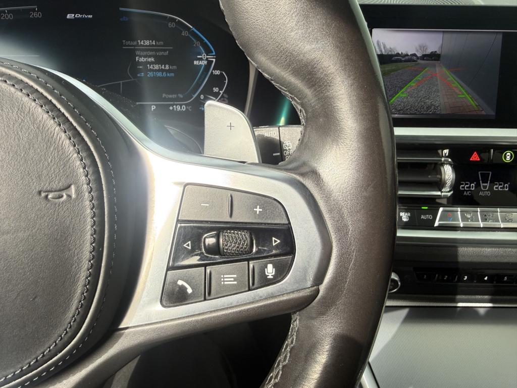 BMW 3-serie touring 330e automaat high executive m-sportpakket