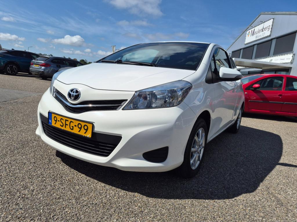 Toyota Yaris 1.0 vvt-i aspiration