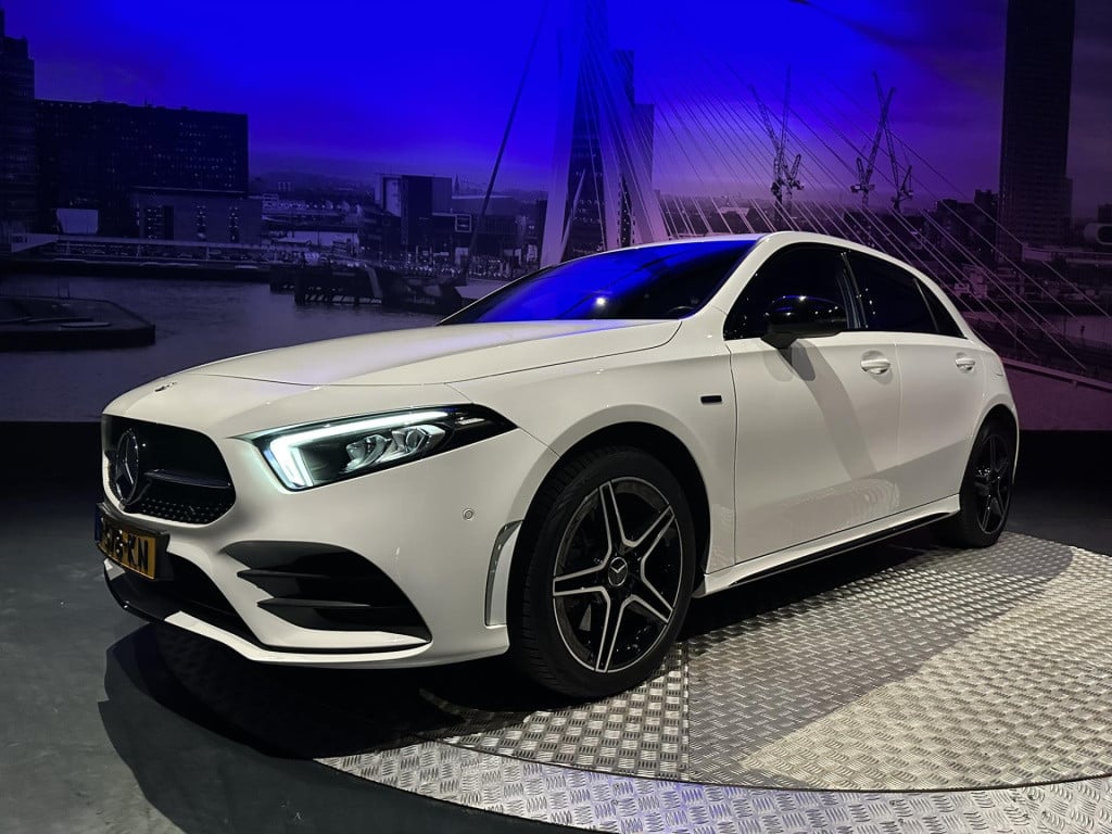 Mercedes-Benz A-Klasse 250 e premium *led*sfeerlicht*appconnect*