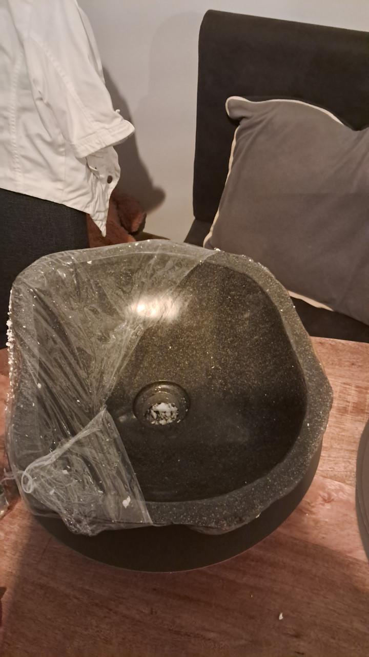 Zware rivier stenen opbouw waskom