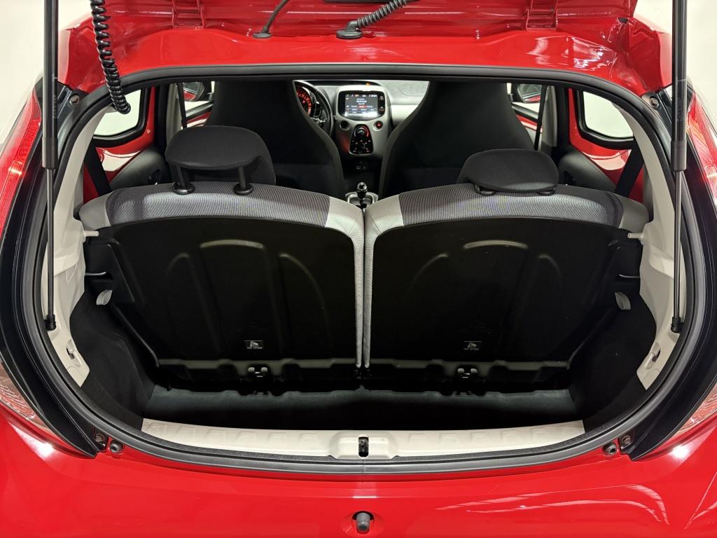 Toyota Aygo 1.0 vvt-i x-play