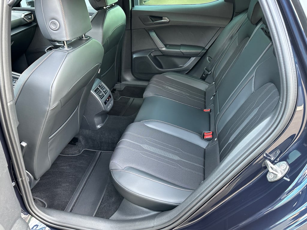 Cupra Leon 1.5 etsi 150pk dsg | camera | led | navi | 18 inch | rijklaar in