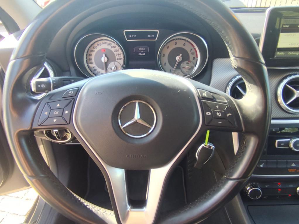 Mercedes-Benz Gla-klasse 200 ambition
