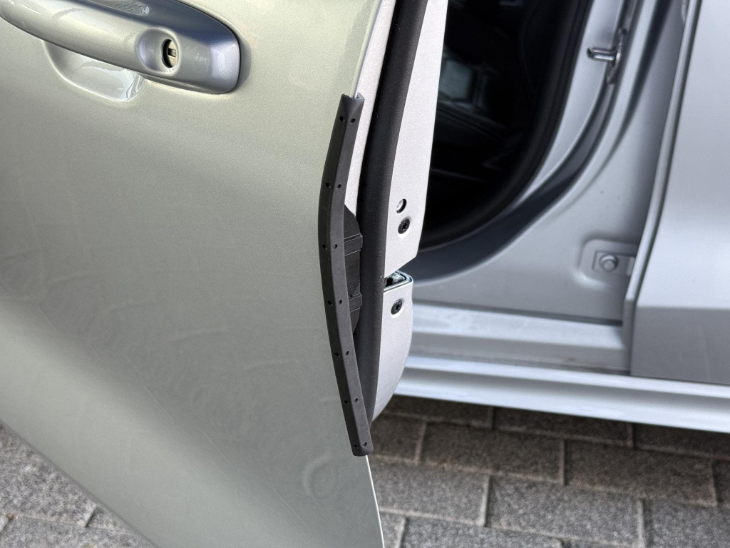Ford Focus wagon 1.0 ecoboost hybrid st line x | leder interieur | draadloo