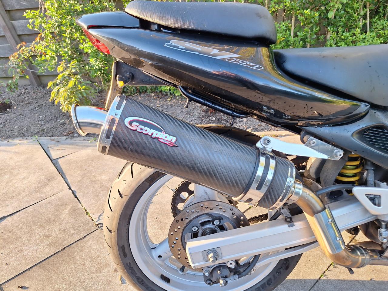 Suzuki SV 650 naked bike