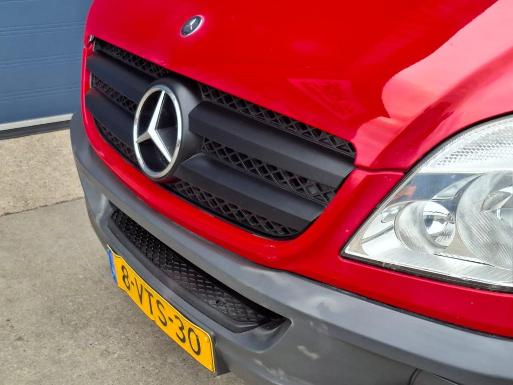 Mercedes-Benz Sprinter 210 2.2 cdi 366 hd 3 zits / side bars / perfect voor