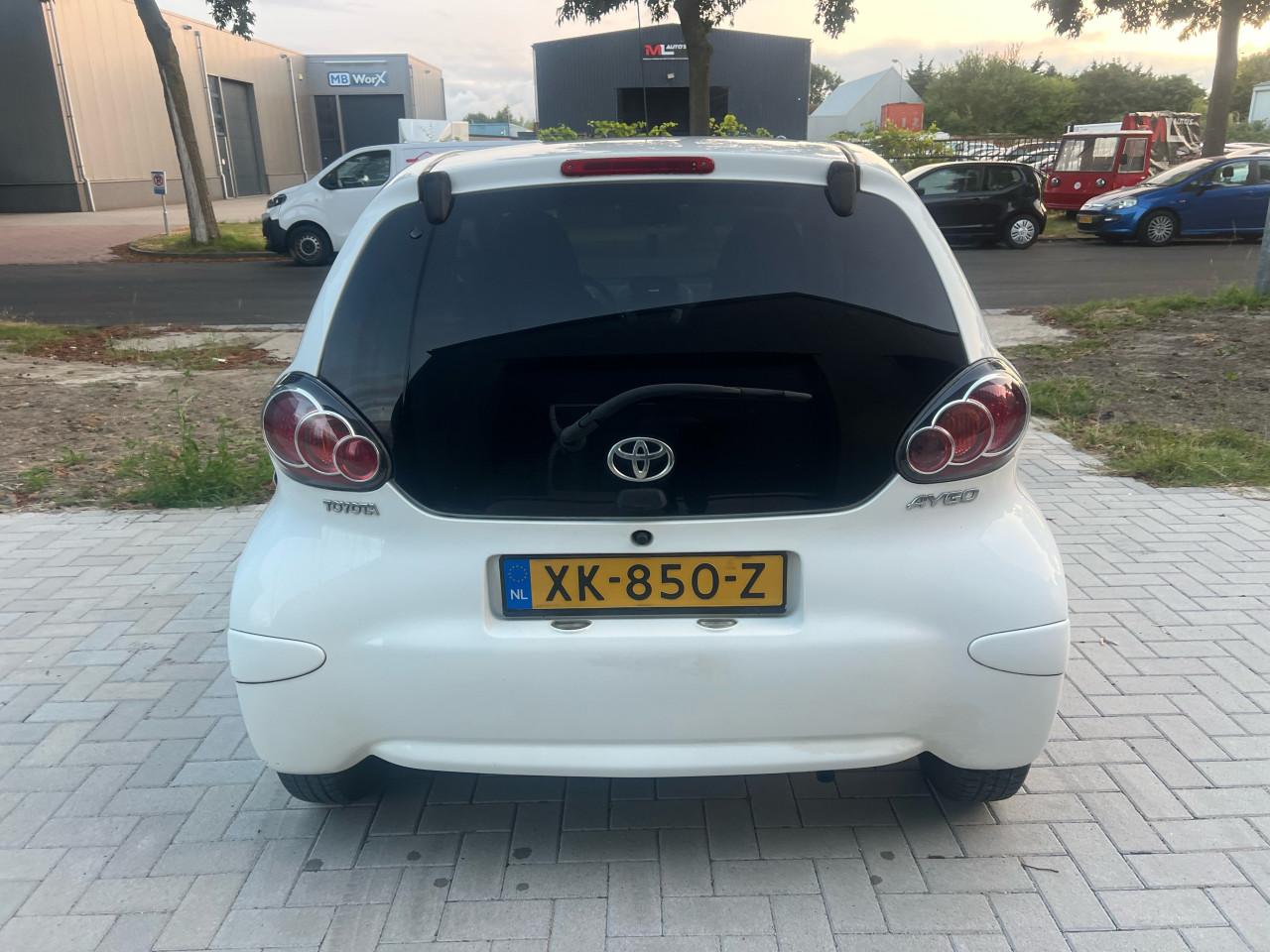 Toyota Aygo 1.0-12V Navigator 160.039KM