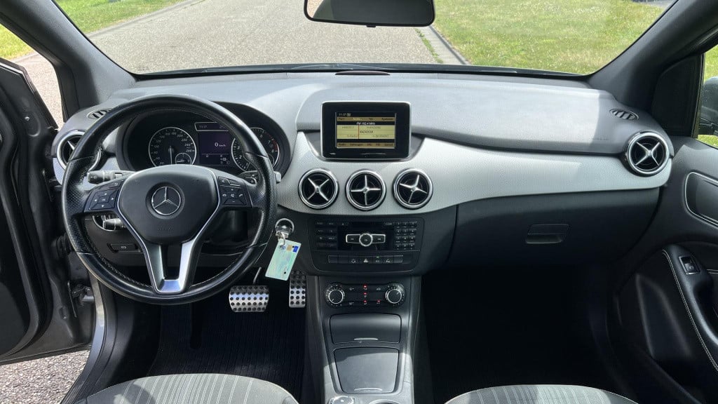 Mercedes-Benz B-Klasse 180 ambition
