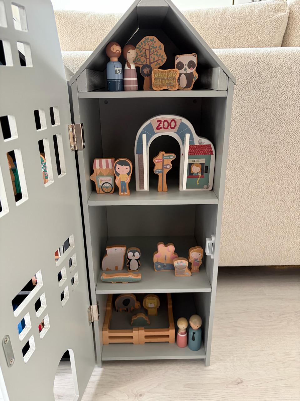 Grachtenpanden HEMA met Little Dutch en HEMA inrichting