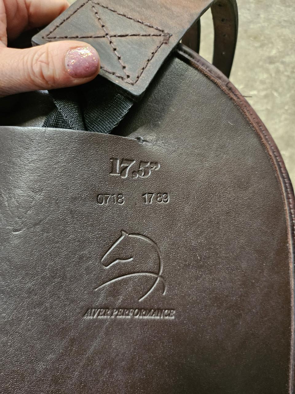 Dressuur zadel 17 inch