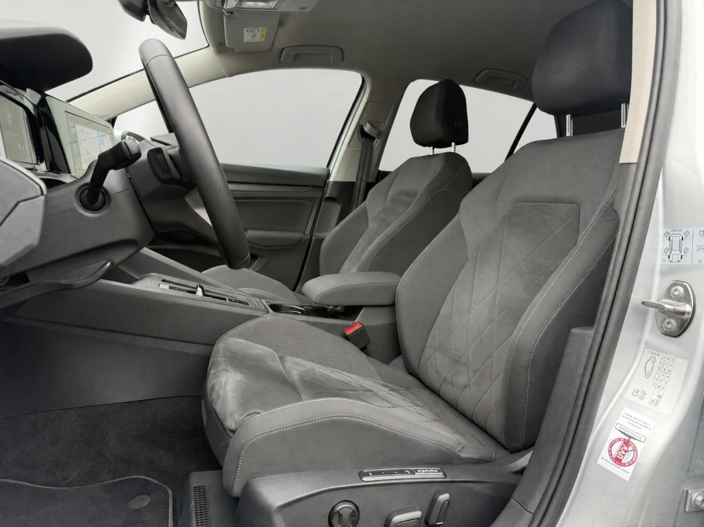 Volkswagen Golf 1.5 etsi style
