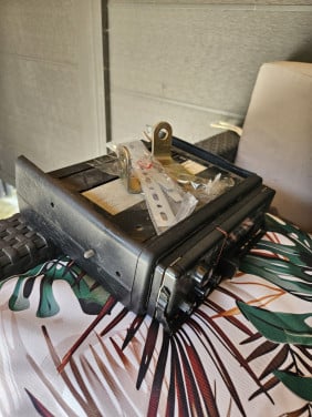 Werkende vintage Oldtimer Autoradio philips met radio en cassette
