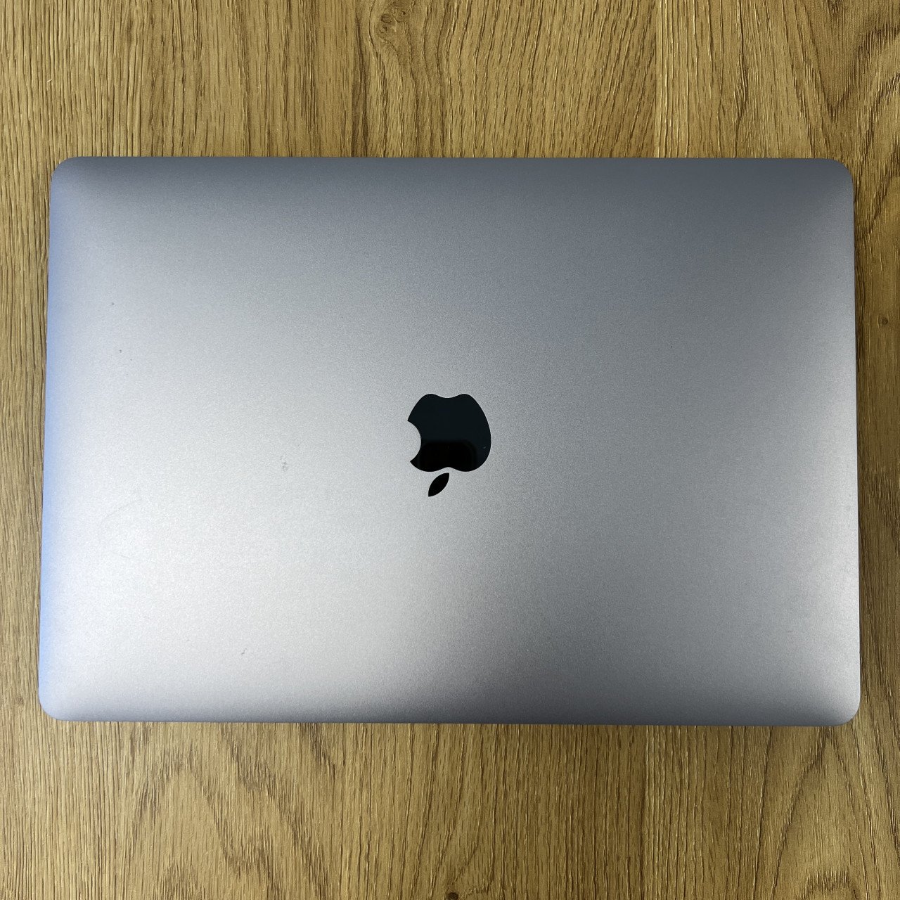 Apple Macbook Pro 2020 M1 256GB Zilver