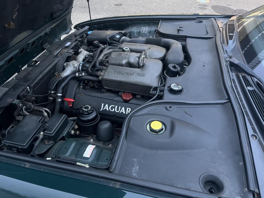Jaguar Xj xjr 4.0 v8 supercharged | trekhaak