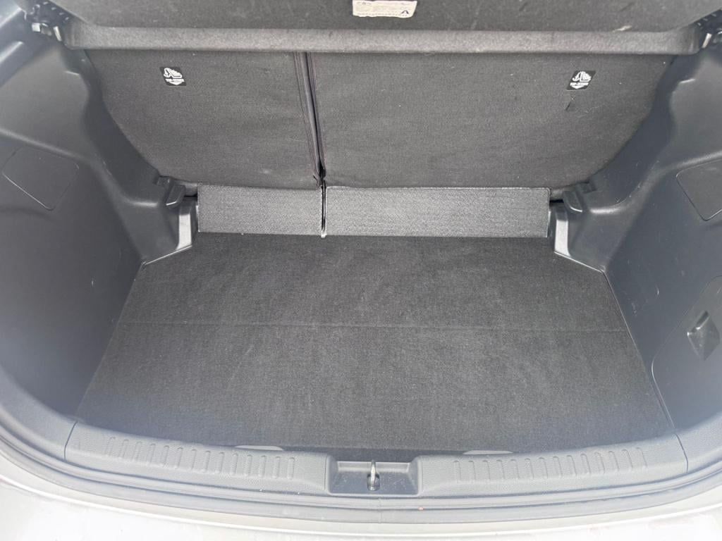 Toyota Yaris 1.5 hybrid 115 active