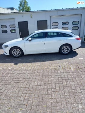 Mercedes-Benz Cla shooting brake 180 business solution