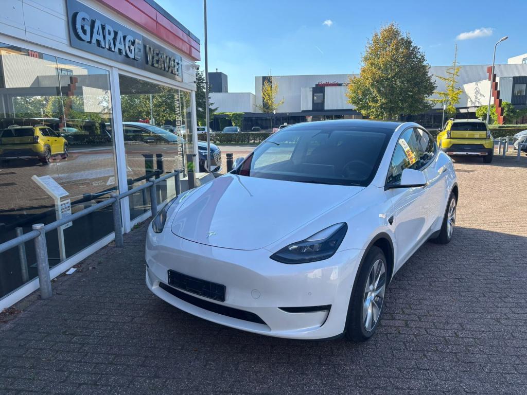 Tesla Model Y long range awd 75 kwh