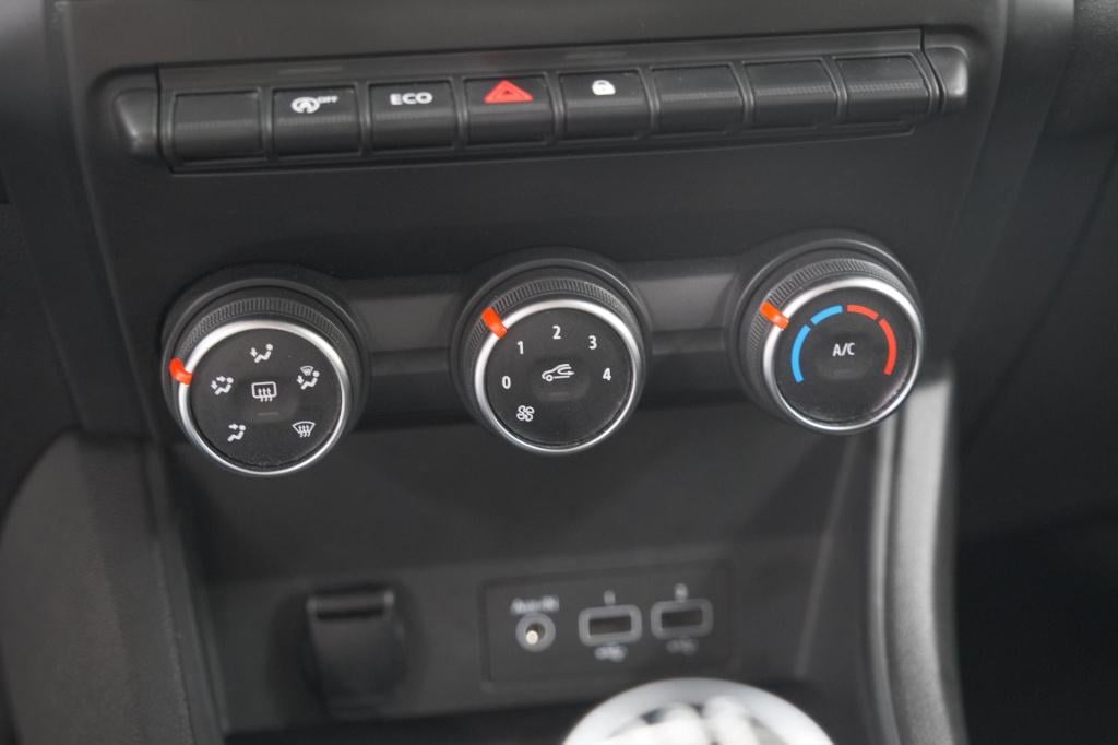 Renault Captur 1.0 tce 100 intens | camera | navigatie | parkeersensoren | 