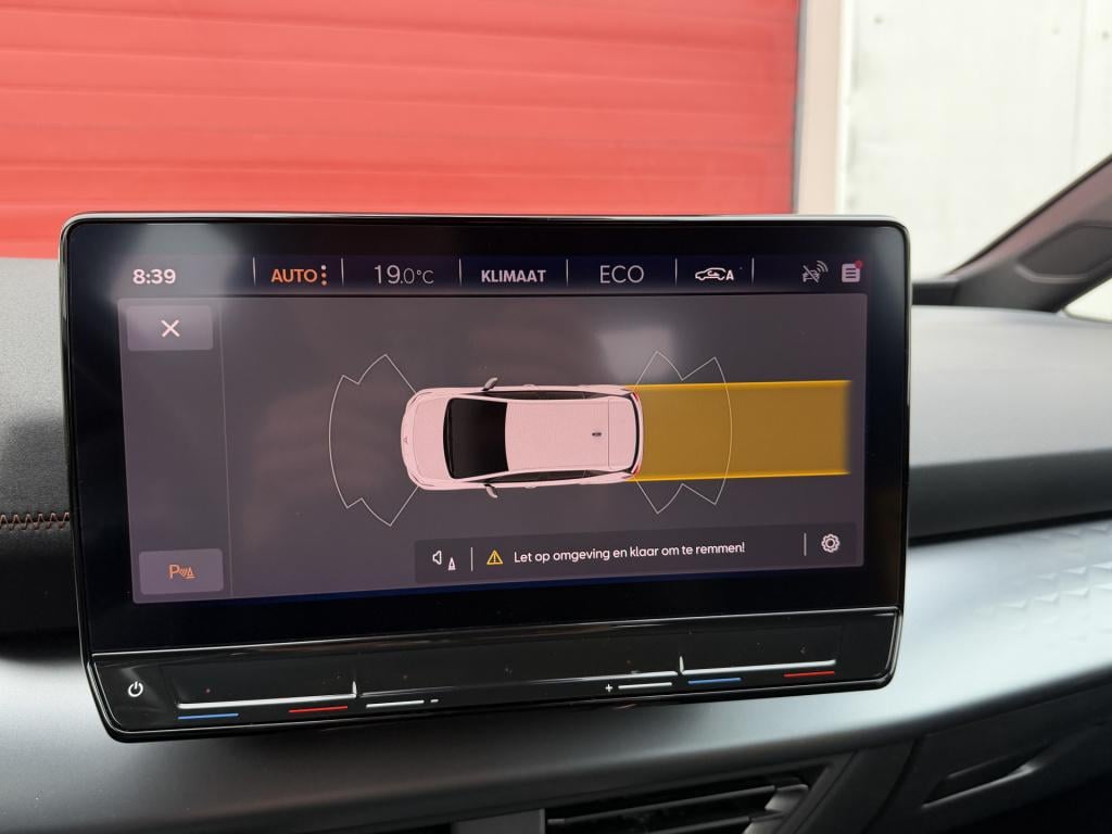 Cupra Born business one 62 kwh | carplay | pdc | rijklaar inclusief 1 jaar 