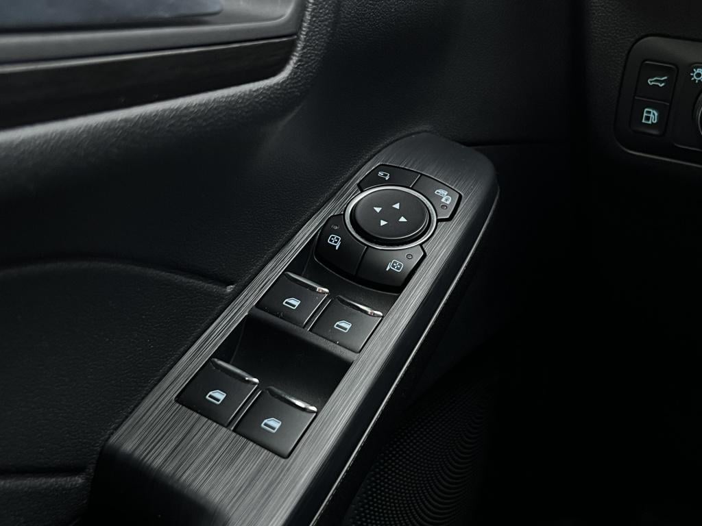 Ford Kuga 2.5 phev vignale 225 pk | electrisch wegklapbare trekhaak | 20 in