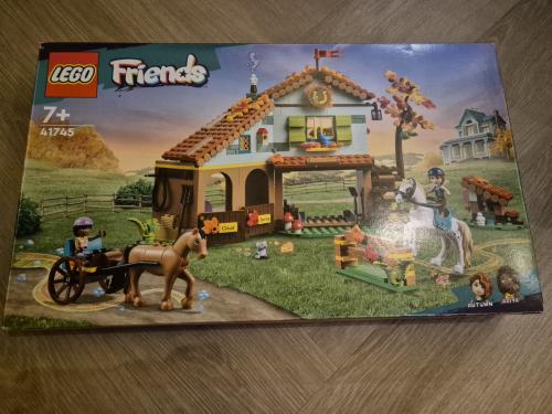 Lego 41745 Herfst paardenstal