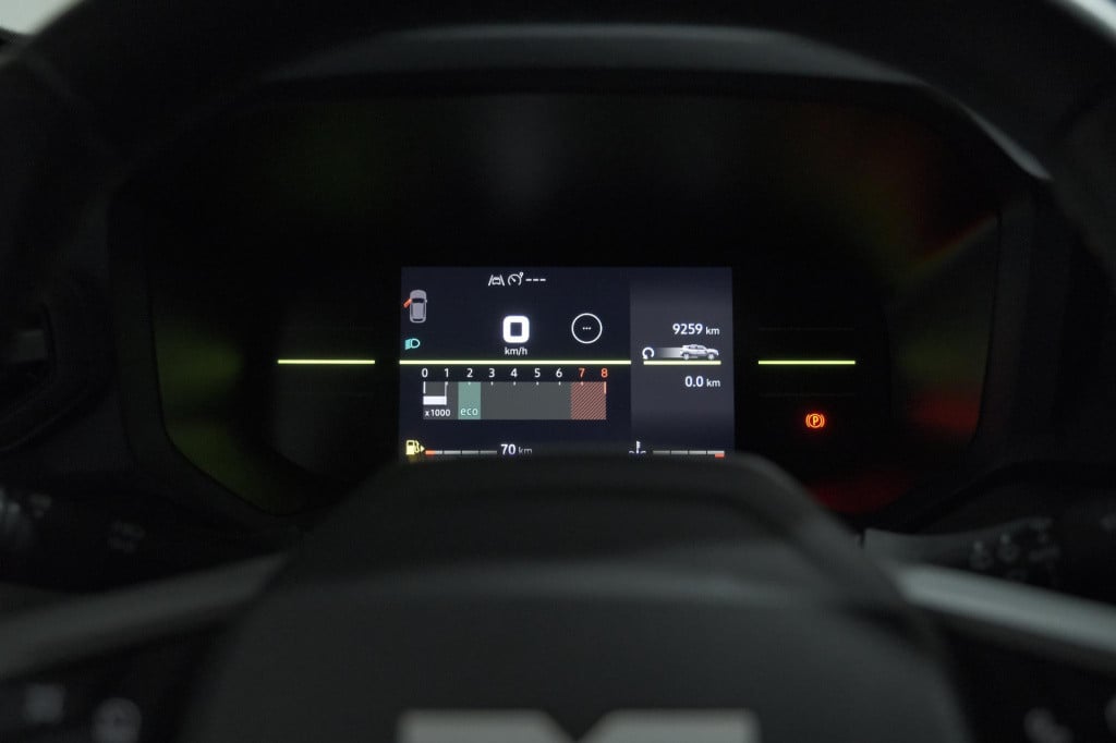 Dacia Duster mild hybrid 130 expression | camera | stoelverwarming | apple 